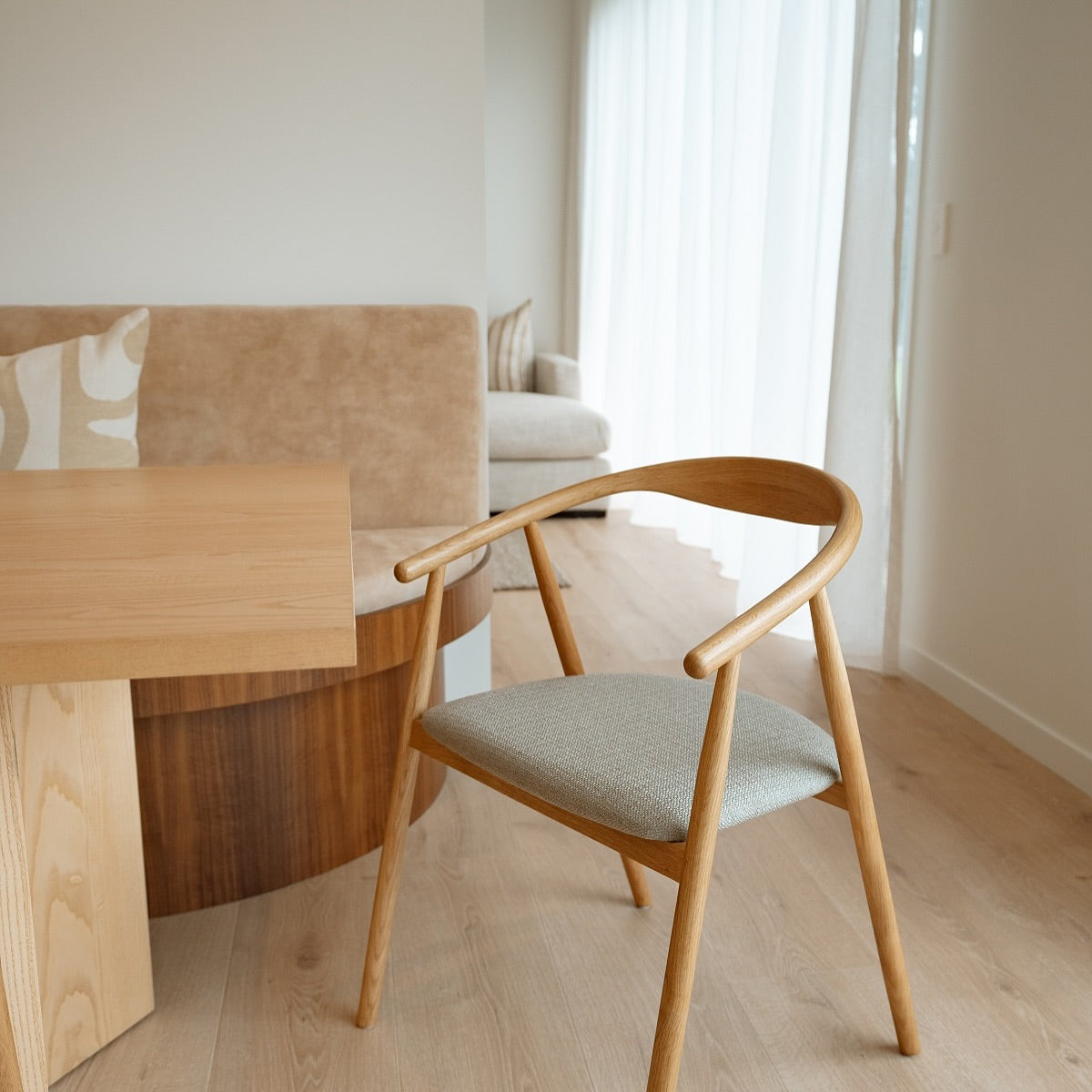 Baradine Dining Chair - Natural Oak