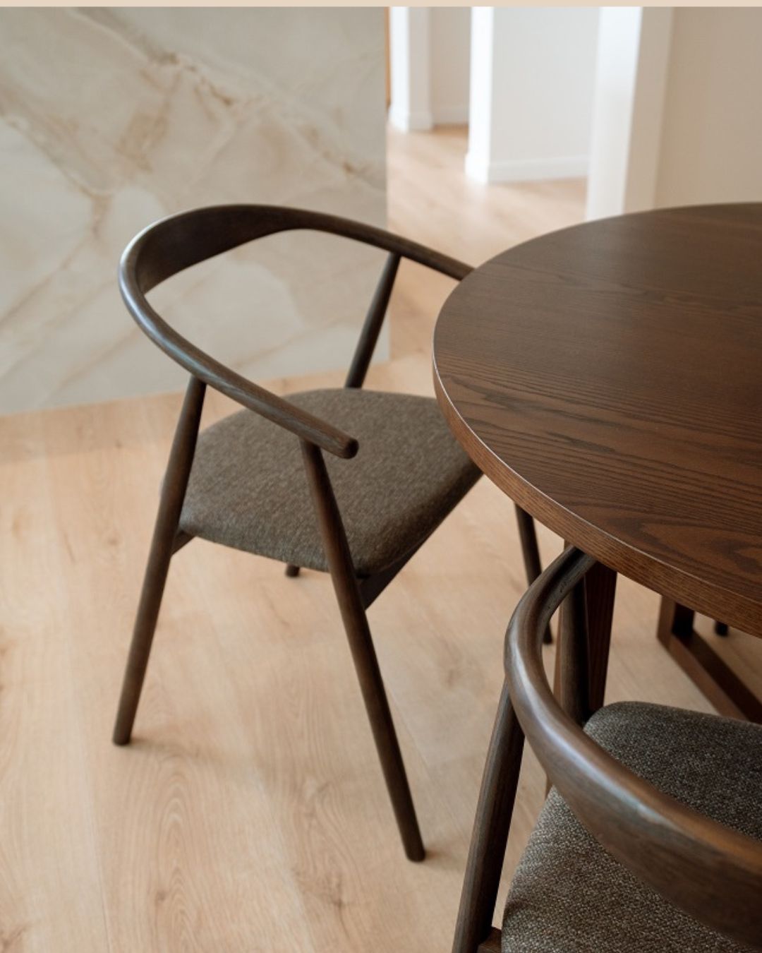 Baradine Dining Chair - Smoke Oak
