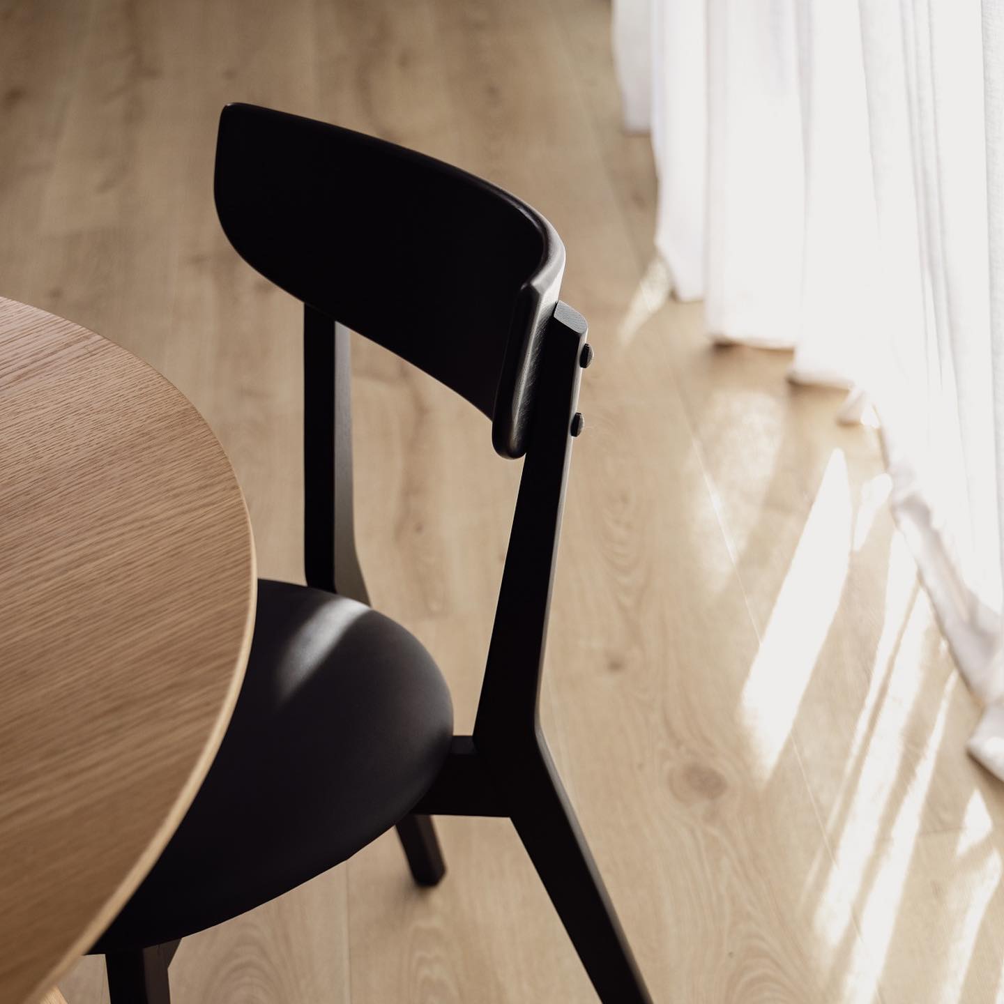 Pero Dining Chair - Black