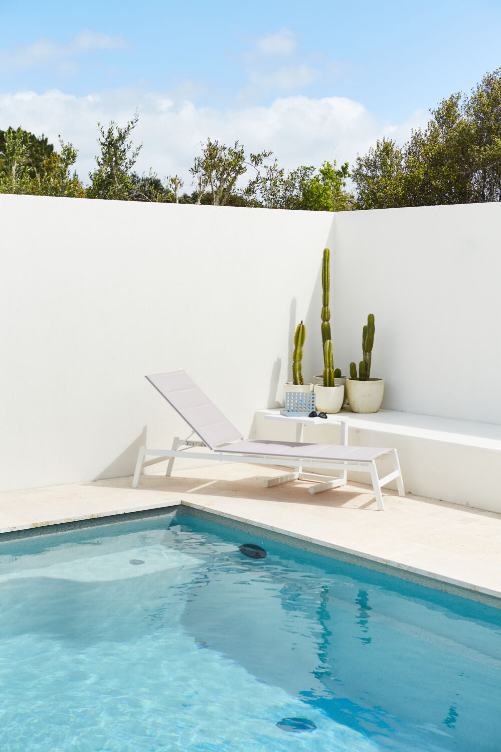 Boston Outdoor Sunlounger - White-Global Living