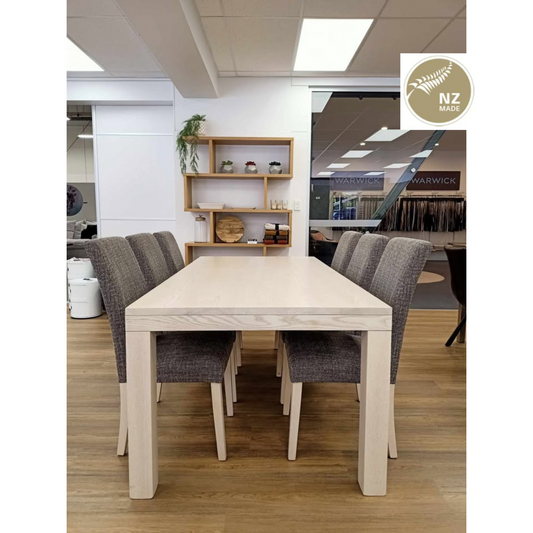 Concept Dining Table